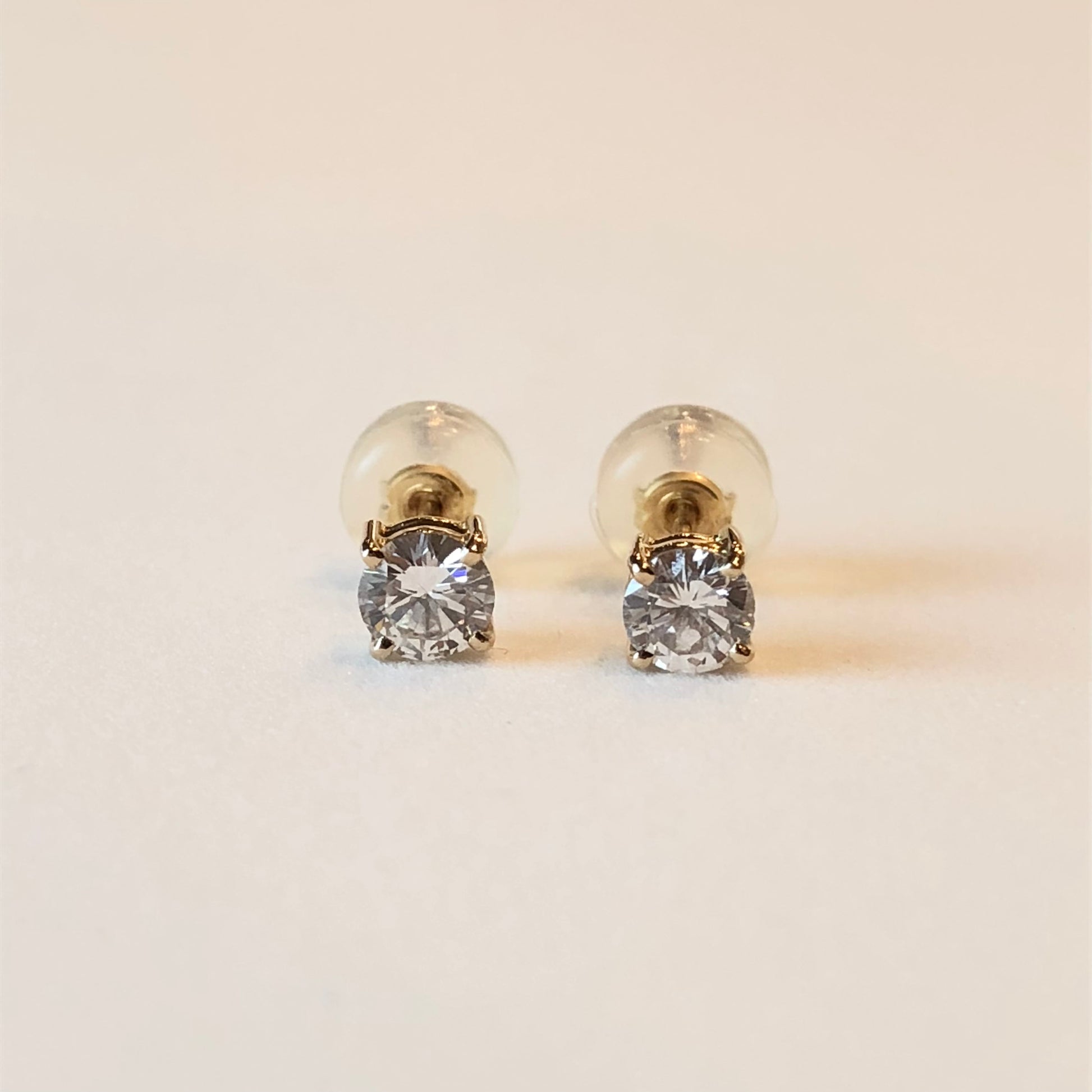 専用luijewelry lui jewelry ダイヤモンド ピアス 18k 一粒ダイヤモンド ピアス/ 18K YG – Luis.ltd